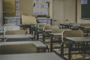 Akt oskarżenia dla nauczycielki z Wadowic. Miała wykorzystywać ucznia