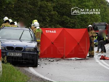 Śmiertelny wypadek na DK62. Ciężarówka zmiażdżyła auto osobowe, nie żyje jedna osoba