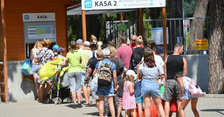 Bony turystyczne 1000+. Rząd dopłaci do wakacji. Oto szczegóły