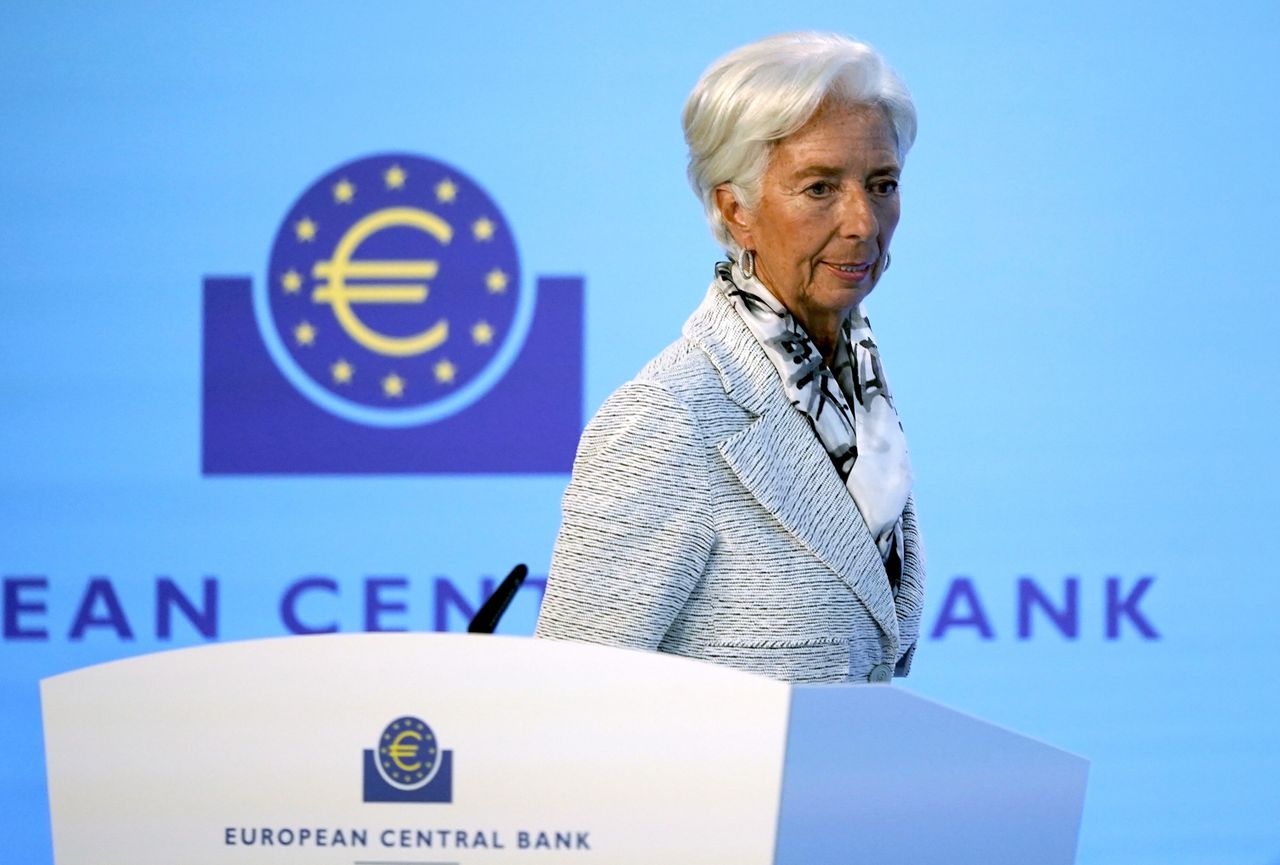 EBC podnosi stopy procentowe. Na zdjęciu prezes banku centralnego Christine Lagarde