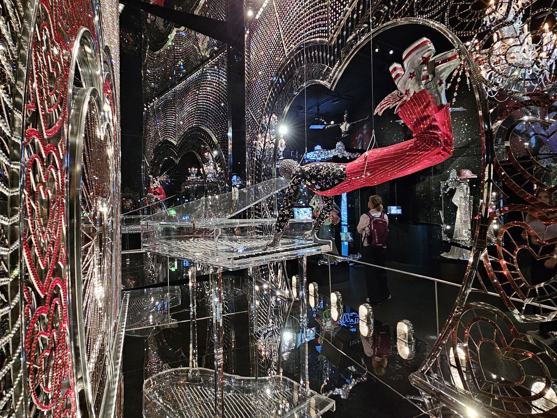 Wystawy w muzeum kryształów - różnorodne style i pomysły