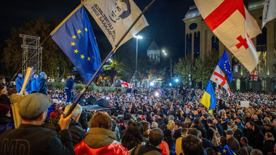 protestuj�cy
Marek Gorczy�ski
opozycji, parlamentarne, protest, protesty, sfa�szowane, wybory, protest protestu, w tbilisi, wyborom