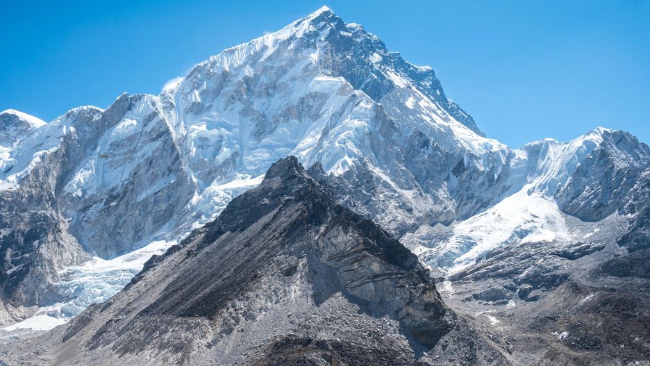 Gwałtowna śnieżyca na Mount Everest. Blisko tysiąc osób uwięzionych