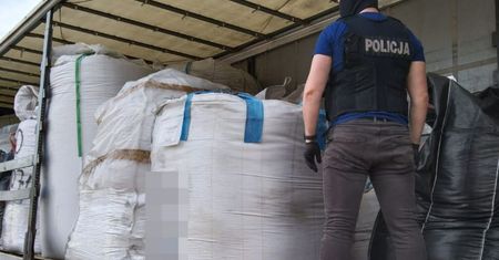 Kilkaset ton nielegalnych śmieci w Gdańsku i Gdyni