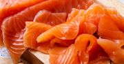 Gravlax - delikatny łosoś marynowany w koperku