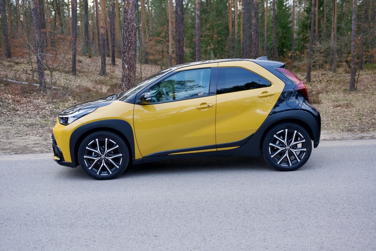 Toyota Aygo X z napędem hybrydowym
