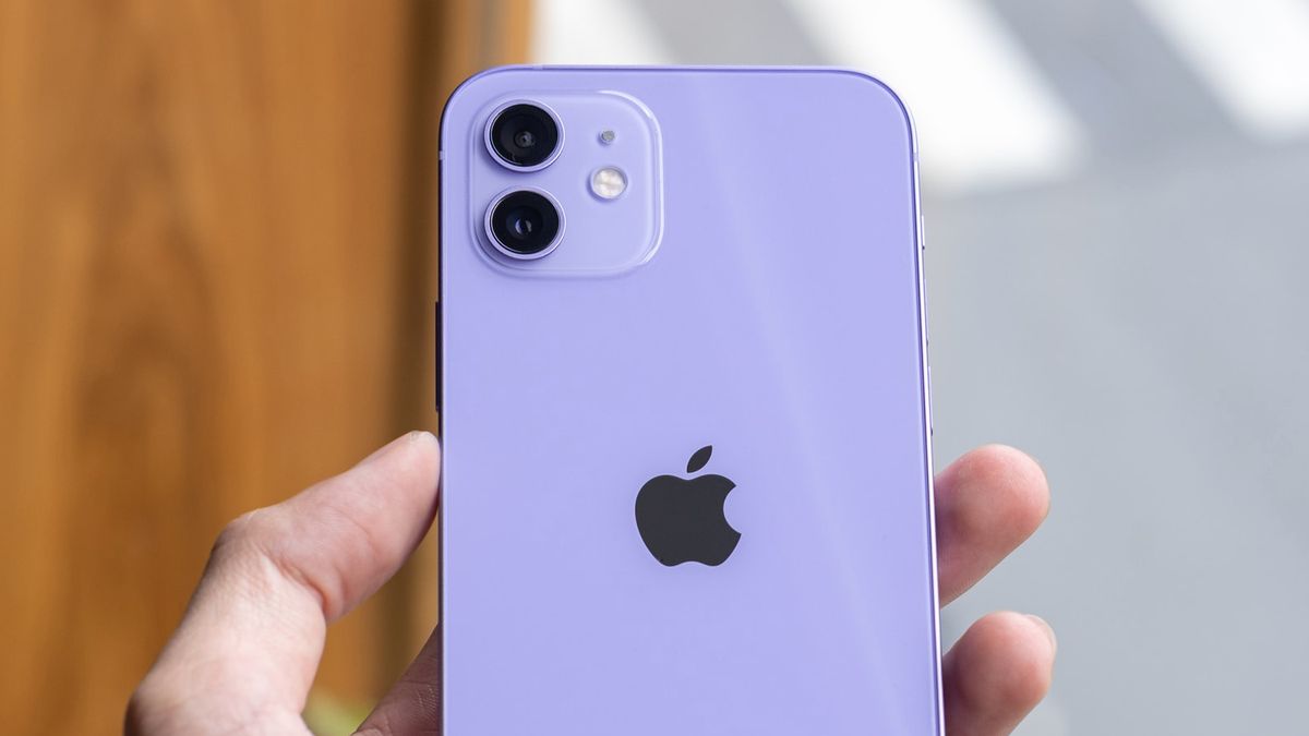 Apple w ogniu krytyki. Chce szukać na iPhone'ach użytkowników dziecięcej pornografii 1