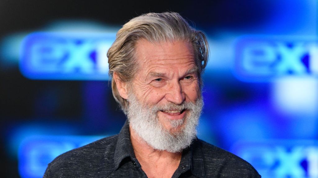 Jeff Bridges Visits "Extra"
BURBANK, CALIFORNIA - DECEMBER 13: Jeff Bridges visits "Extra" at Burbank Studios on December 13, 2019 in Burbank, California. (Photo by Noel Vasquez/Getty Images)
Noel Vasquez