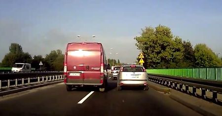 Szeryf drogowy ginie raniony własną bronią