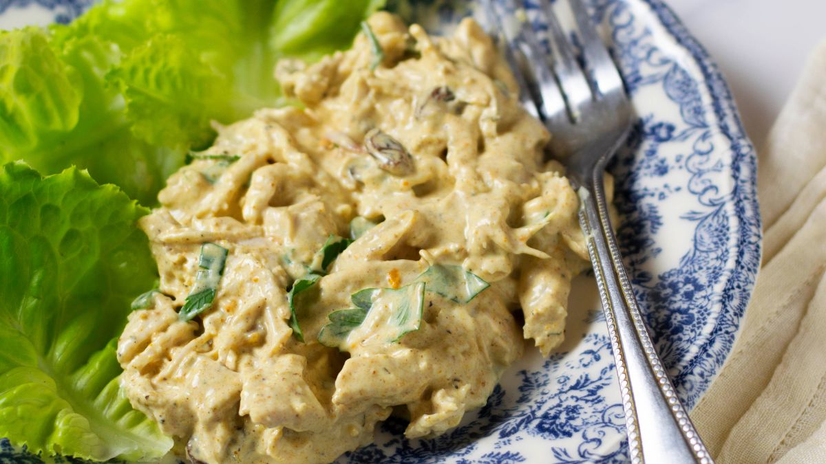 Tę sałatkę podano z okazji koronacji Elżbiety II