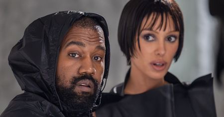Kanye West i Bianca Censori próbują ratować małżeństwo. "Żadne z nich nie jest gotowe, by zrezygnować z tej relacji"