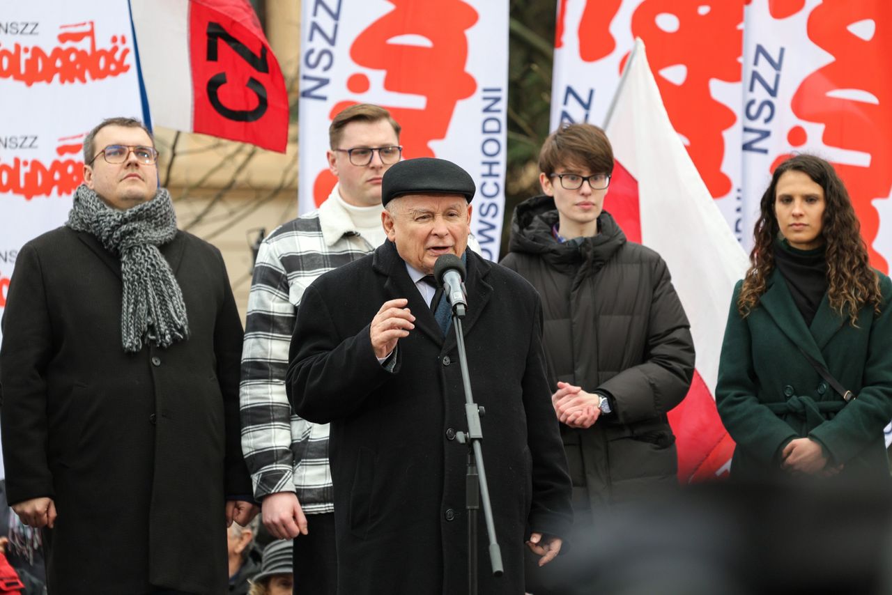 Kaczyński każe wyjechać oponentom. "Do Nowej Zelandii, na Pacyfik"