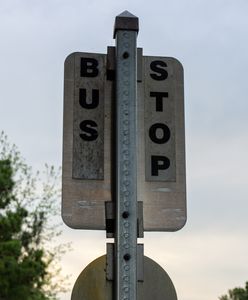 Ciężarówka wjechała na przystanek autobusowy w Indonezji. Zginęło 10 osób