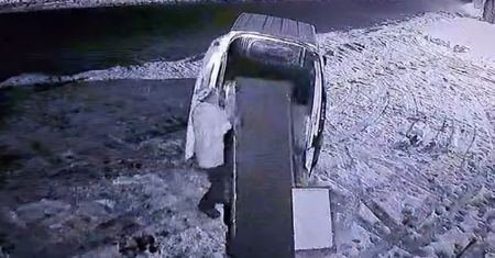 Strażacy mają dość. Pokazali, co robią ludzie pod remizą. "Zabierają i szabrują"