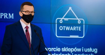 Nowe obostrzenia. Listy i apele do premiera