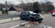 Z auta niewiele zostało. Groźny wypadek na DK17