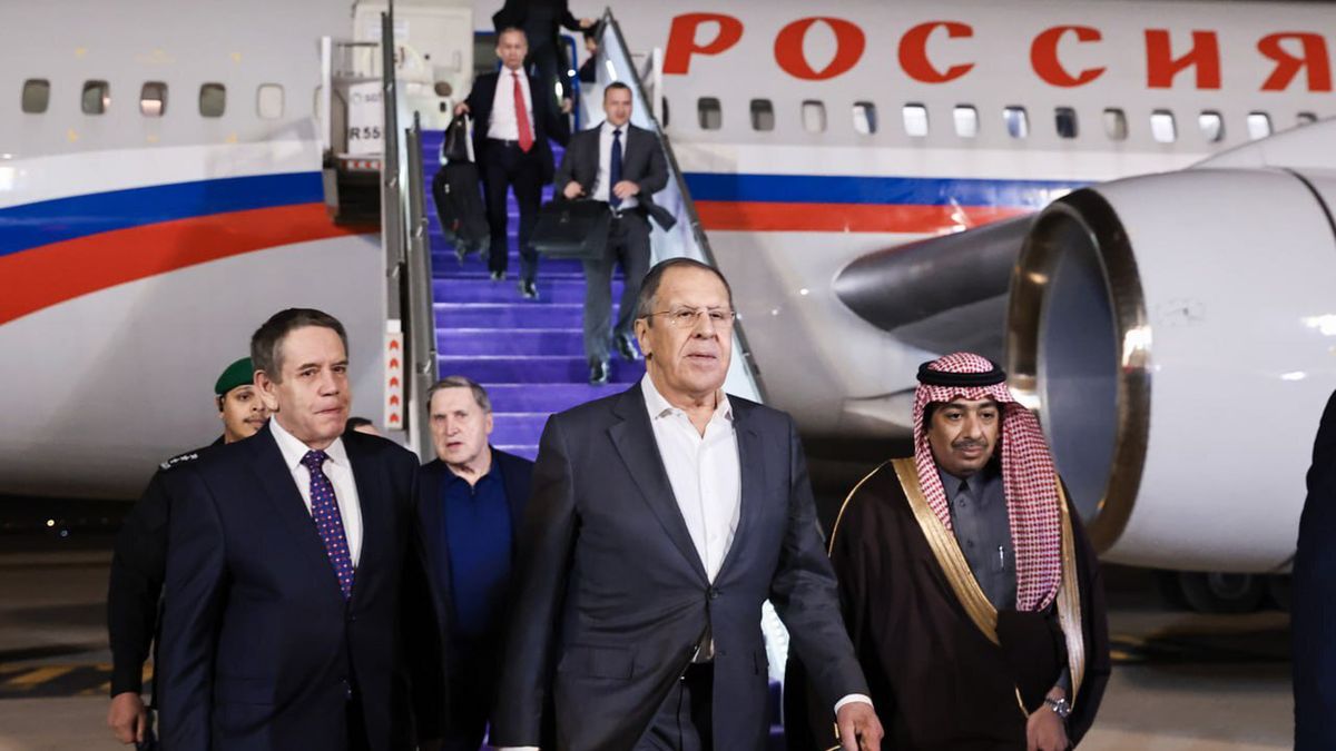 RIYADH, SAUDI ARABIA - FEBRUARY 17: (----EDITORIAL USE ONLY - MANDATORY CREDIT - 'RUSSIAN FOREIGN MINISTRY / HANDOUT' - NO MARKETING NO ADVERTISING CAMPAIGNS - DISTRIBUTED AS A SERVICE TO CLIENTS----) The Russian delegation, led by Foreign Minister Sergey Lavrov (front), arrive in Riyadh, Saudi Arabia to meet with their American counterparts, on February 17, 2025. Meeting will focus on Russia-US bilateral ties, preparations for talks on Ukraine, potential Putin-Trump meeting. (Photo by Russian Foreign Ministry / Handout/Anadolu via Getty Images)