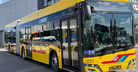 Przegubowce wróciły do Włocławka po 25 latach. Pierwszy kurs już za nami