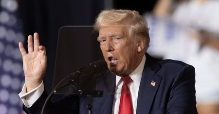 Skandaliczne słowa Trumpa. Naprawdę przestraszył się Harris?