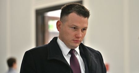 Mentzen broni Kaczyńskiego. "Sam bym walnął w mordę"