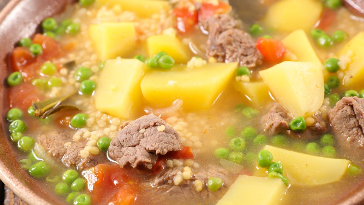 Zupa hamburgerowa jest aromatyczna