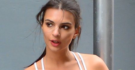 Niby bikini, ale nie do końca. Ratajkowski znów zaszalała ze strojem