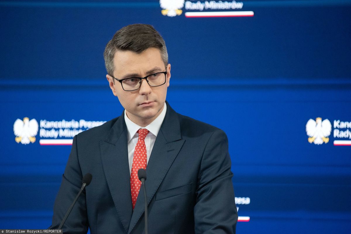 PiS bierze się znów za TK. "Na tym polega demokracja". Na zdjęciu rzecznik rządu Piotr Mueller