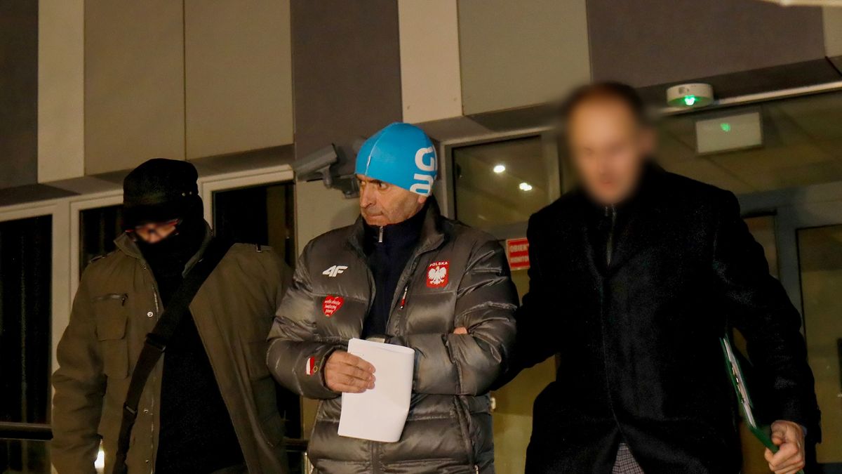 W�odzimierz Karpi�ski
Zbigniew Meissner
w katowicach, W�odzimierza K., W�odzimierza Karpi�skiego, Centralne Biuro Antykorupcyjne, korupcja, po posiedzeniu, po posiedzeniu aresztowym, polityka, powo�ywanie, wp�ywy, areszt, aresztowanie, zatrzymanie