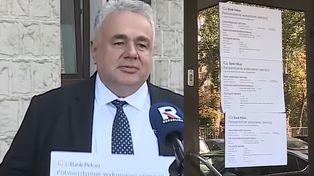Tomasz Sakiewicz poszedł pod siedzibę KRRiT z drukami. Kpinom nie ma końca