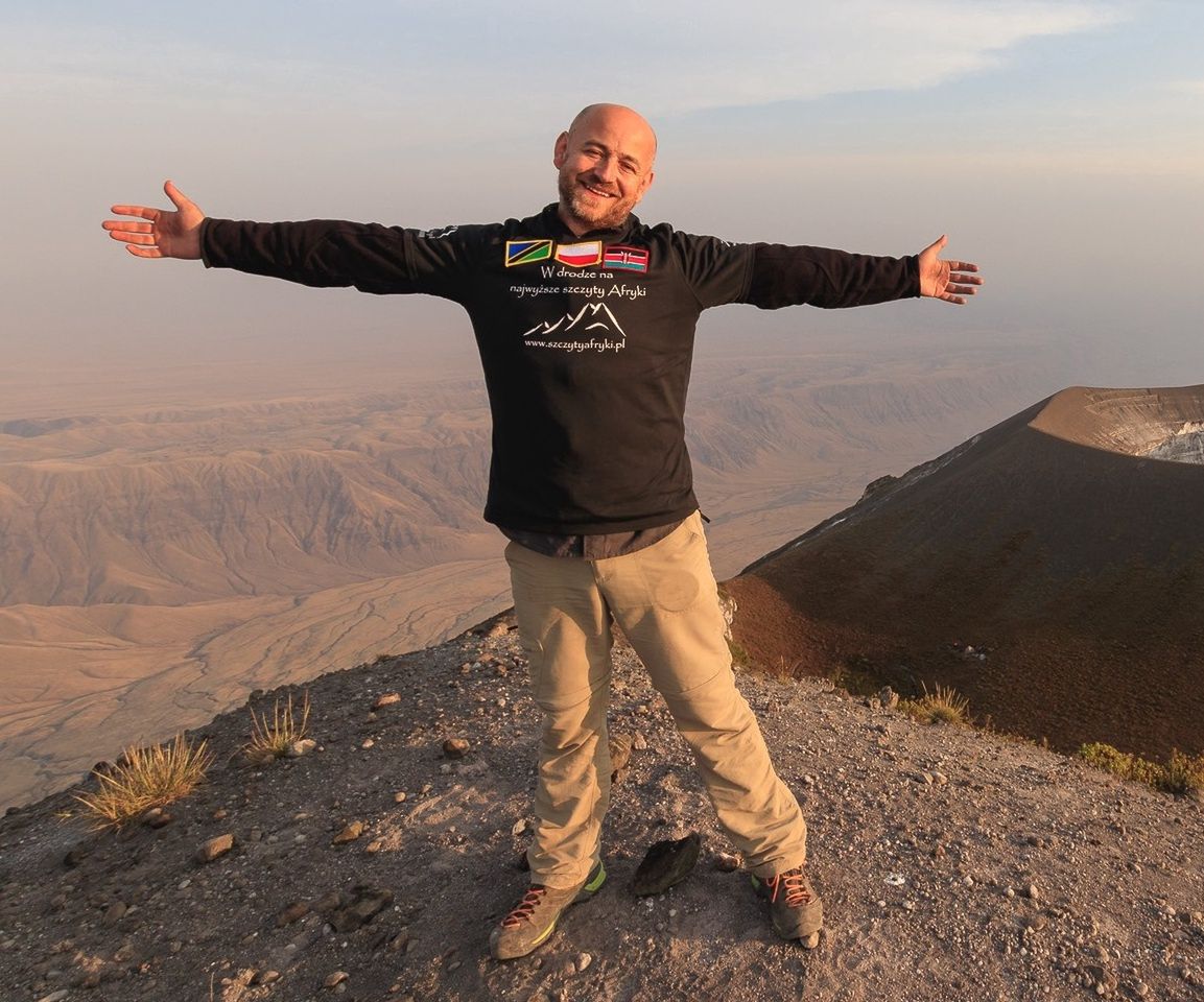 Robert Gondek zorganizował kilkanaście podróży i wędrówek na 22 afrykańskie szczyty