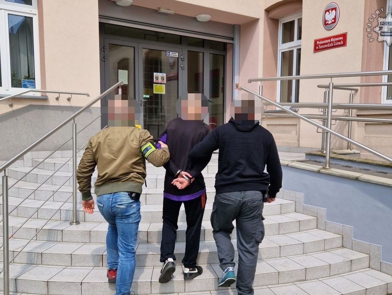 18-latek może trafić do więzienia na 20 lat. Napadł w parku na mężczyznę i groził mu nożem