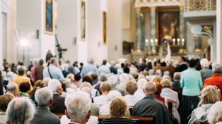 Korczew: Niezwykła noc, czyli Wigilia Paschalna, zgromadziła wiernych