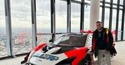 McLaren Senna GTR stanął w apartamencie na 57. piętrze. Milionerzy mają fantazję