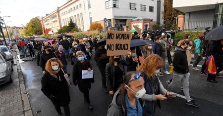 Protesty w Polsce po decyzji Trybunału Konstytucyjnego ws. aborcji. W niedzielę akcja w kościołach