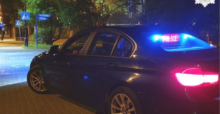Żona szalała za kierownicą. Nie zgadniesz, gdzie siedział jej mąż
