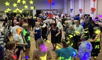 Rzeszów: Powitaj Nowy Rok w Domu Kultury filia Przybyszówka. Trwają zapisy na Zabawę Sylwestrową