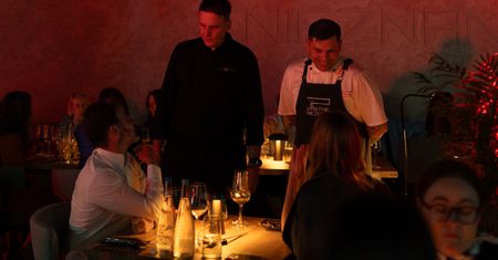 To nie restauracja. To spektakl, o którym mówi cała Warszawa