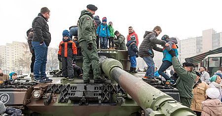 Dolnośląskie: Powitanie amerykańskich żołnierzy w Bolesławcu