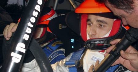 Kubica znowu namieszał w rajdzie