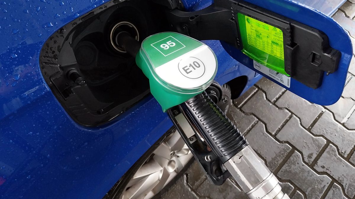 Koniec taniego tankowania? Eksperci wskazują na wzrost