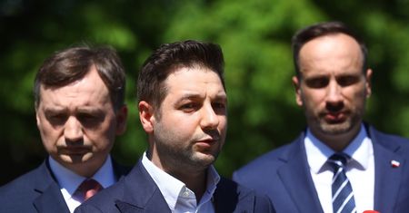 Ziobro stawia warunki. Jego partia mówi nie "żądaniom Brukseli"