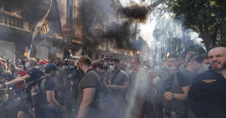 Zamieszki przed siedzibą prezydenta Ukrainy. Są ranni