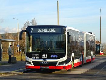 "Uprowadzenie". Ojciec grzmi. Kontrolerzy zatrzymali chorą nastolatkę