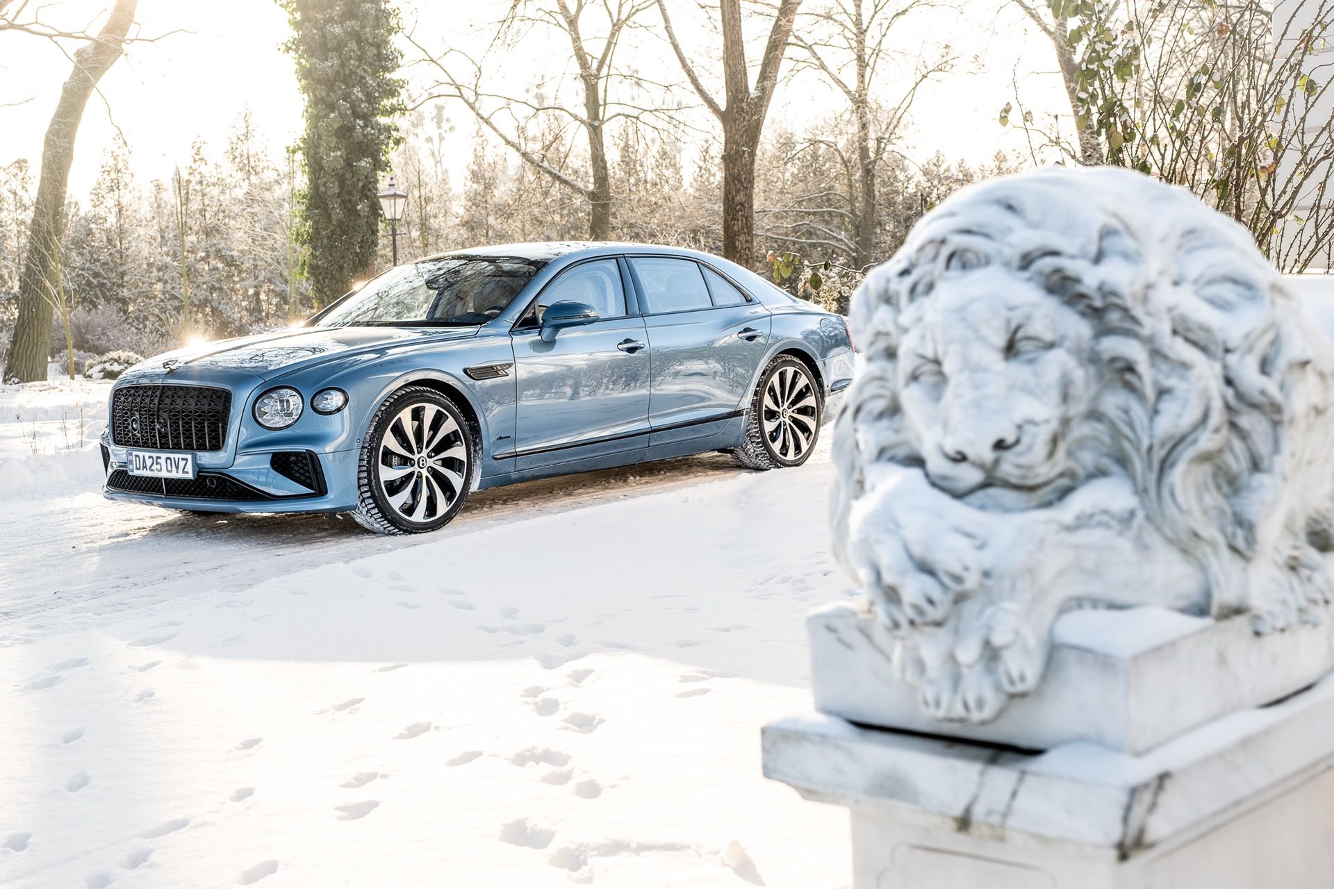 Bentley Flying Spur Azure (2026)