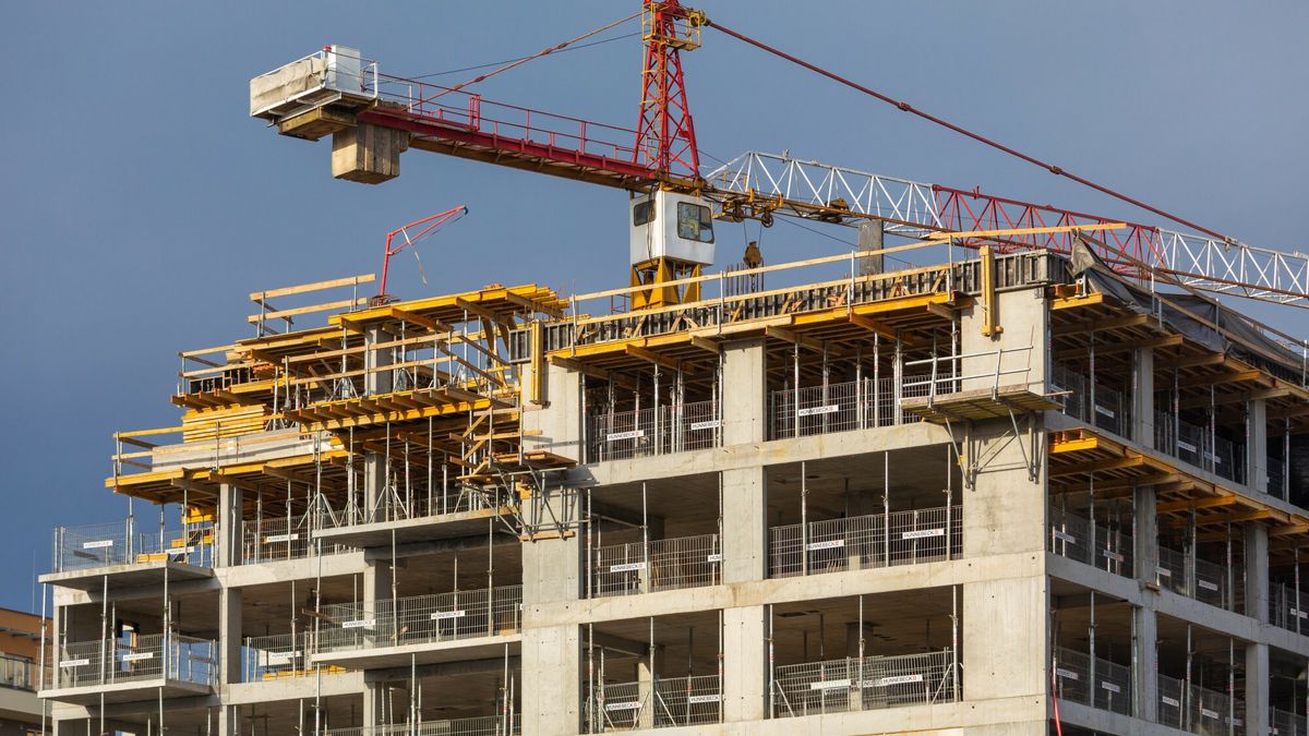 Deweloperzy są wstrzemięźliwi w budowie mieszkań - wskazują eksperci HRE Investments