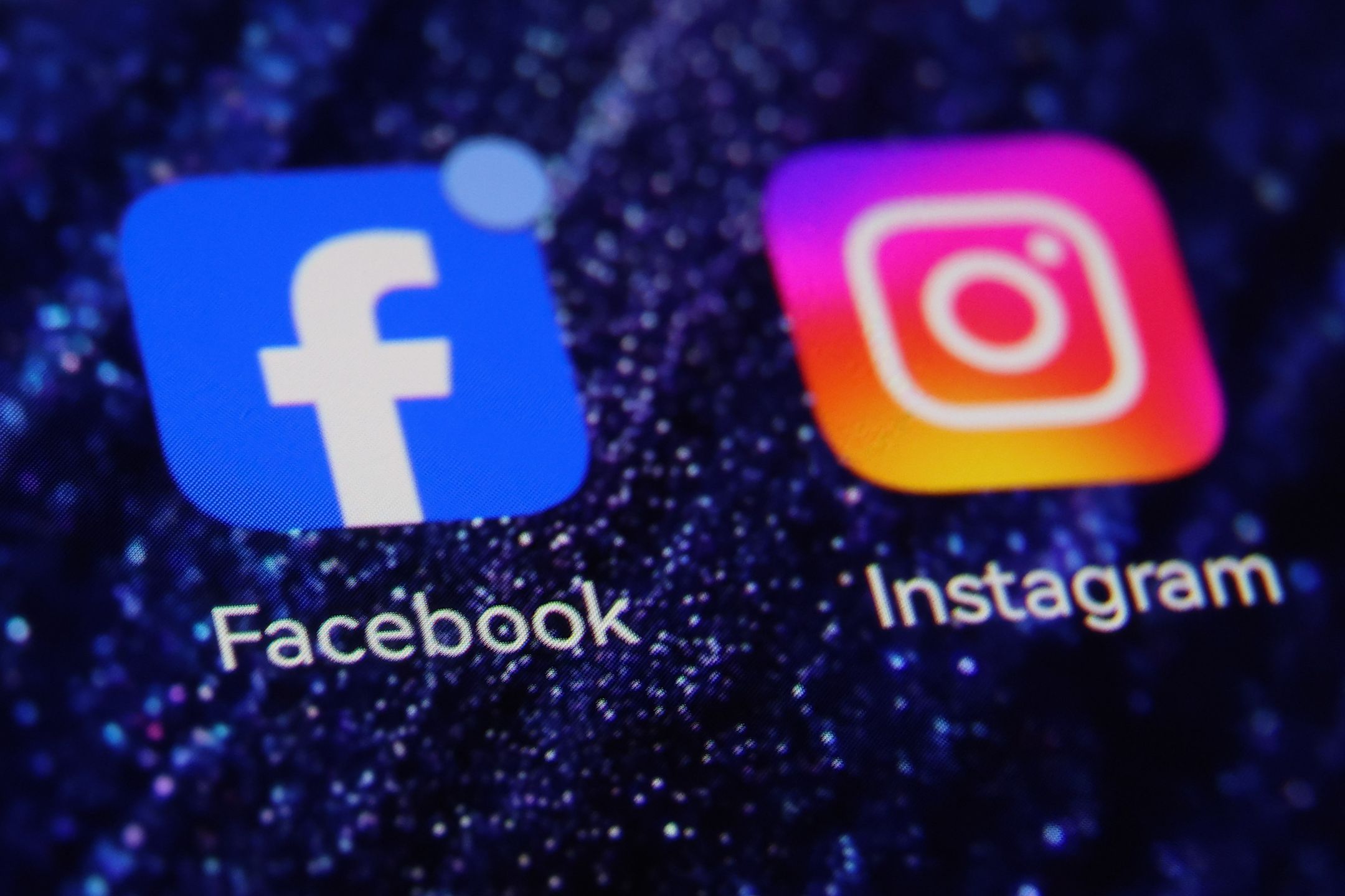 Facebook and Instargram logos are displayed on a mobile phone screen for illustration photo. Krakow, Poland. On April, 20th, 2026. (Photo by Beata Zawrzel/NurPhoto via Getty Images)
