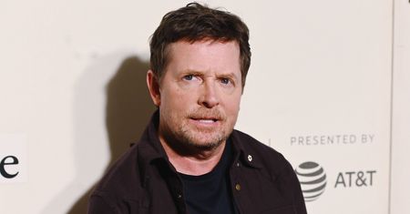 Michael J. Fox choruje na Parkinsona. Niesamowite życie gwiazdy "Powrotu do przyszłości"