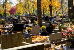 Wszystkich Świętych 2021. Pogoda "pod parasolem"