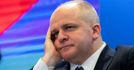 Czarnek chce uczyć o "niepraworządności UE". Kowal: Jak można stawiać taką tezę?