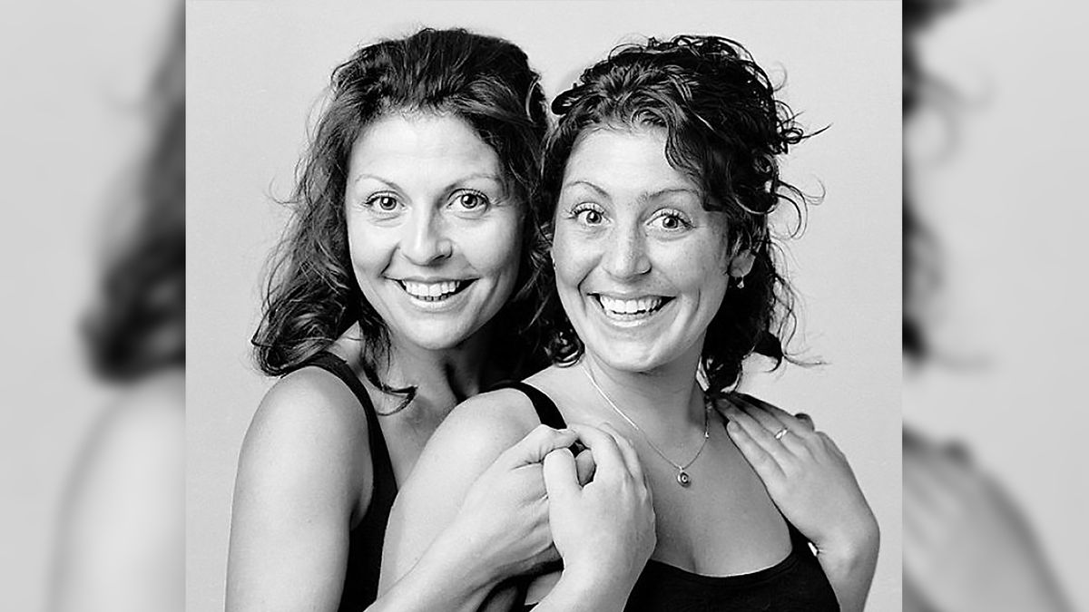 Wyglądają tak samo, chociaż nie są rodziną. Fotograf odnalazł sobowtórów 1